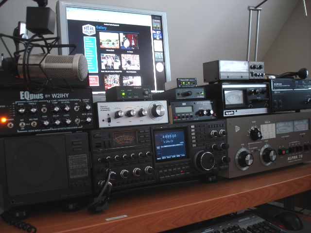 Auxiliary SSB / PSK and RTTY Operating Positon